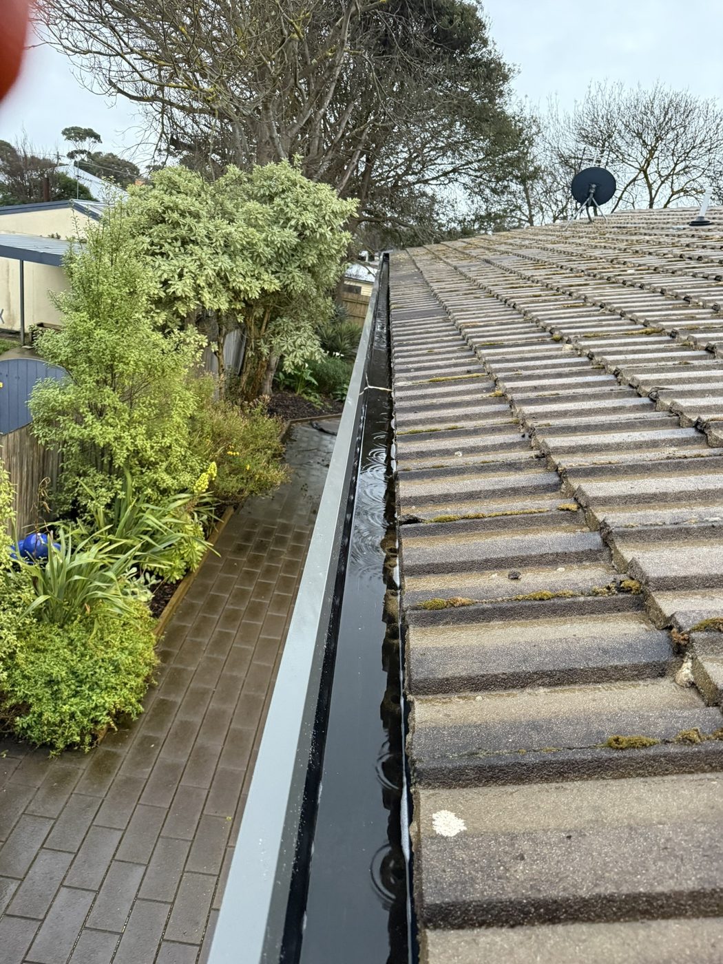 Gutter after cleaning